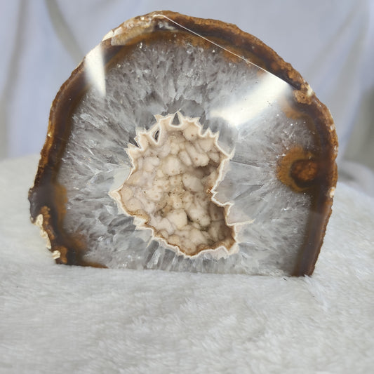 Half Agate Geode Cutbase