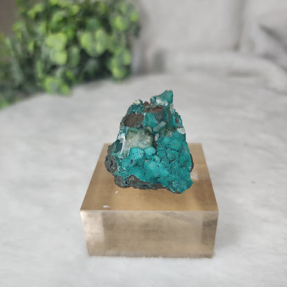 Barite on Chrysocolla & Malachite