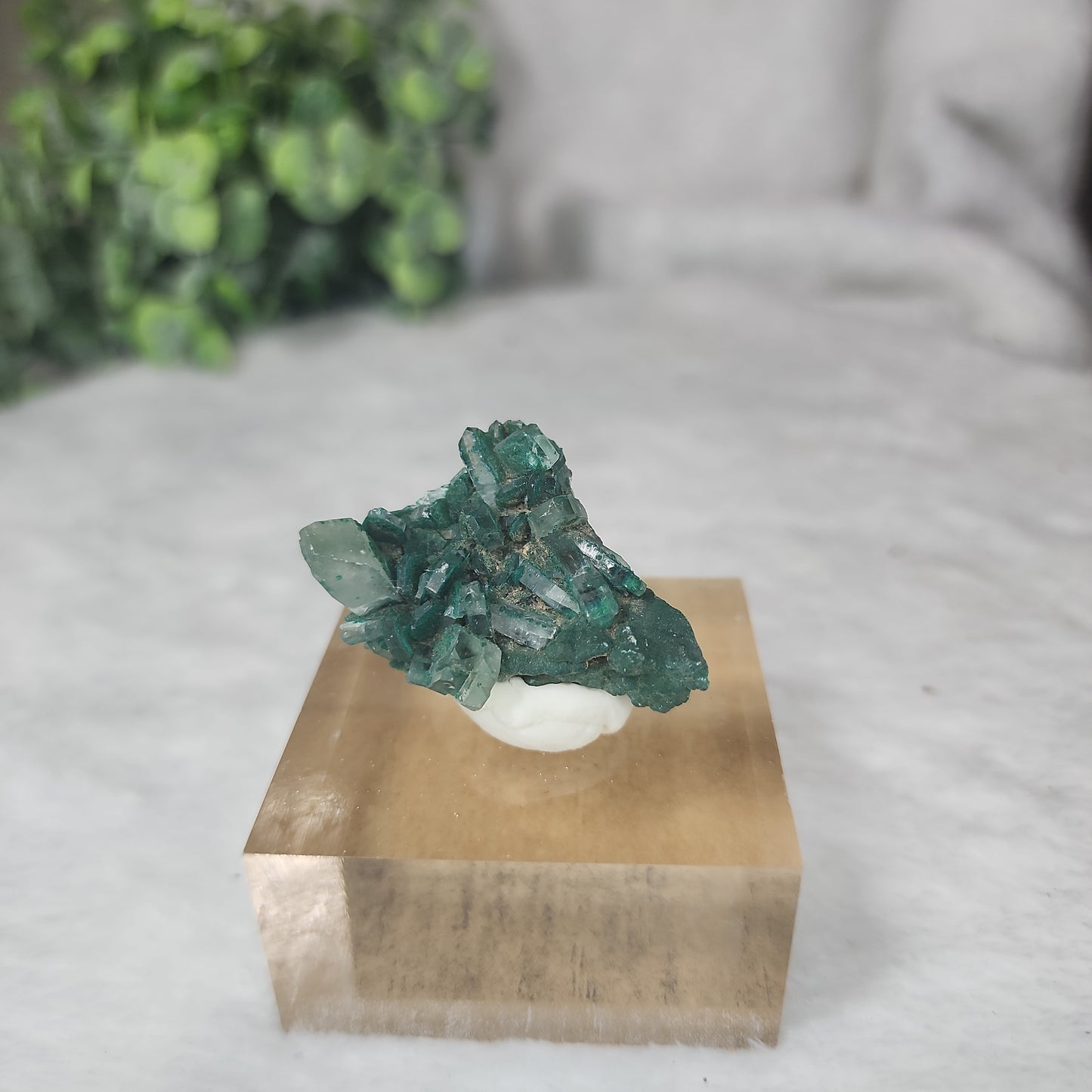 Barite on Chrysocolla & Malachite